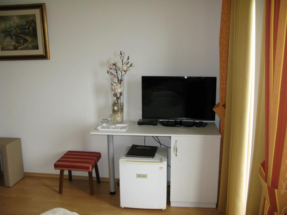 Bed And Breakfast Villa Iris Moscenicka Draga Exterior foto