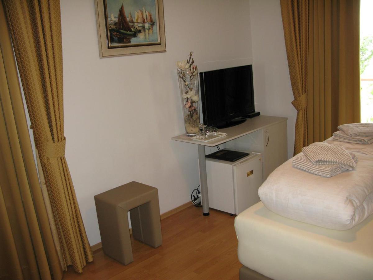 Bed And Breakfast Villa Iris Moscenicka Draga Exterior foto
