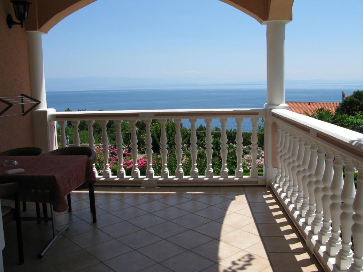 Bed And Breakfast Villa Iris Moscenicka Draga Exterior foto