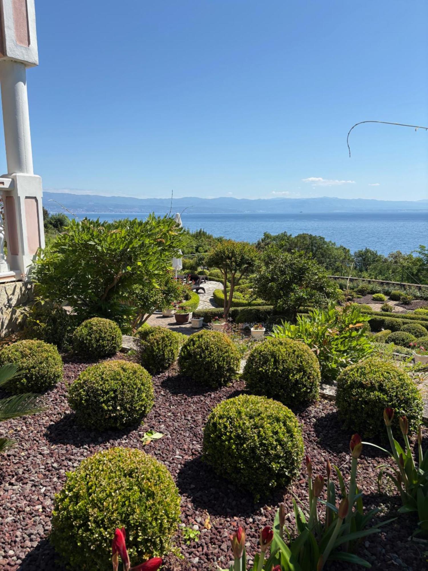 Bed And Breakfast Villa Iris Moscenicka Draga Exterior foto