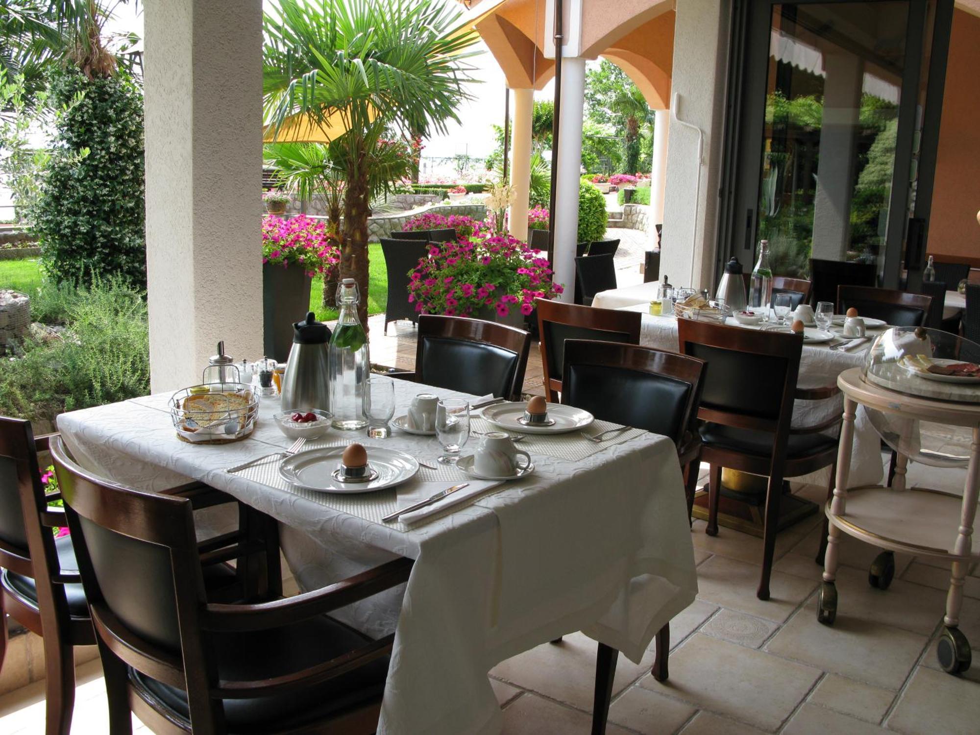 Bed And Breakfast Villa Iris Moscenicka Draga Exterior foto